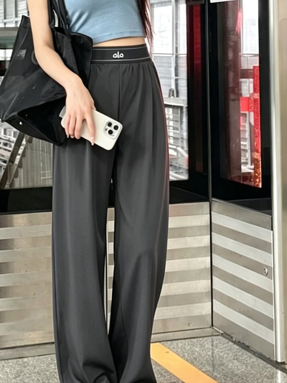 🚄ALO Yoga Suit Up Trouser Dark Grey 🔗 (Regular)Athleisure Pants